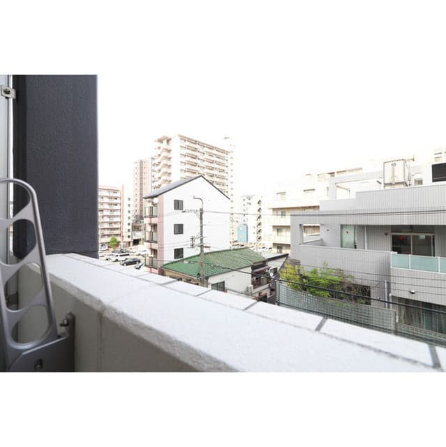 Room image 10