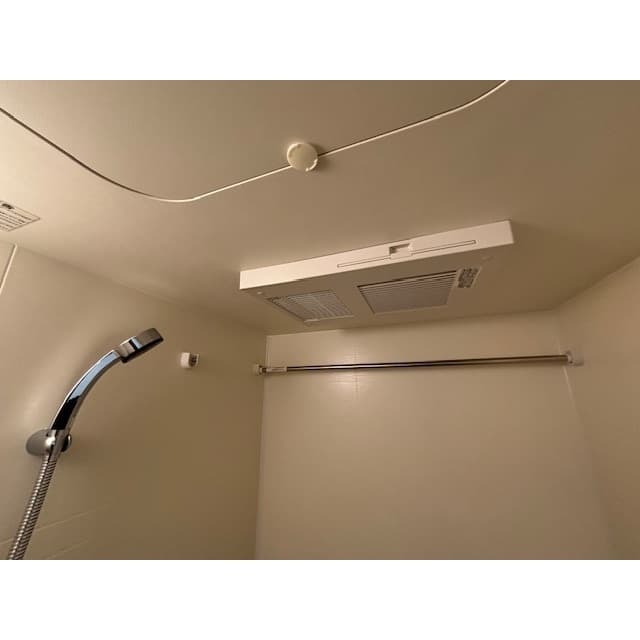 Room image 9