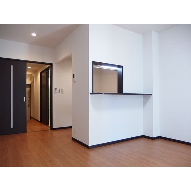 Room image 15