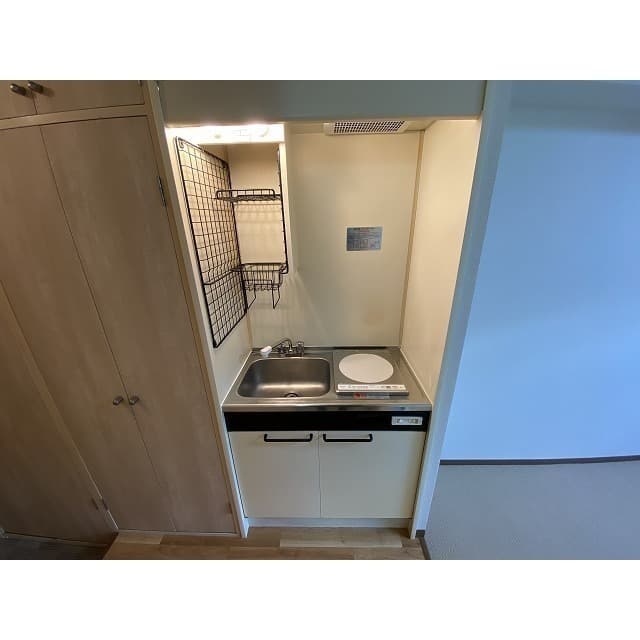 Room image 10