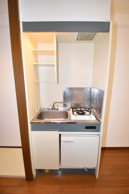 Room image 12
