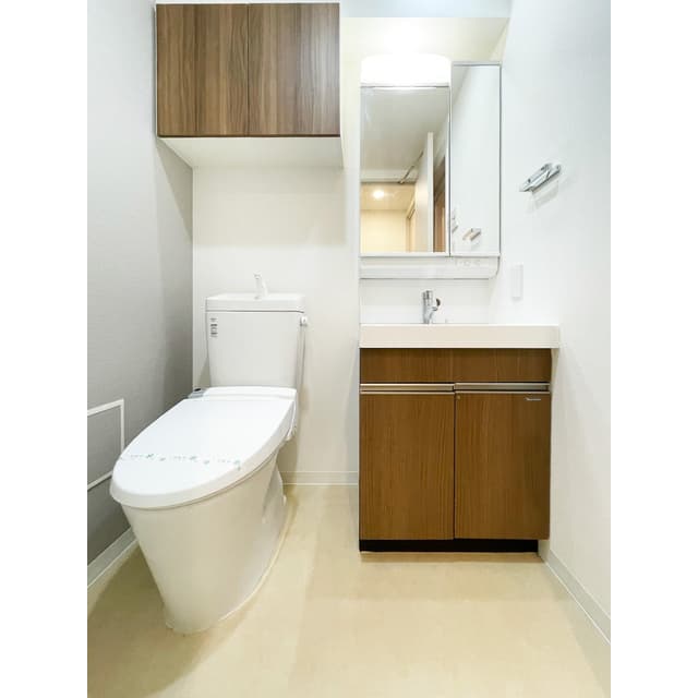 Room image 14