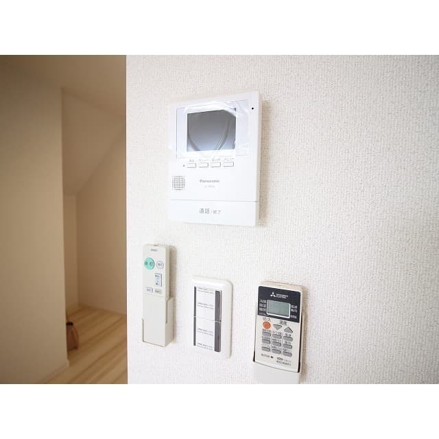 Room image 9
