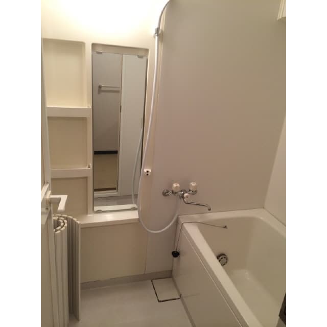 Room image 10