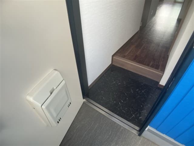 Room image 16