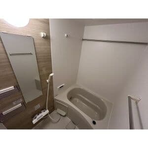 Room image 13