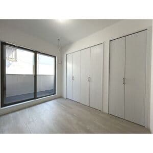 Room image 9