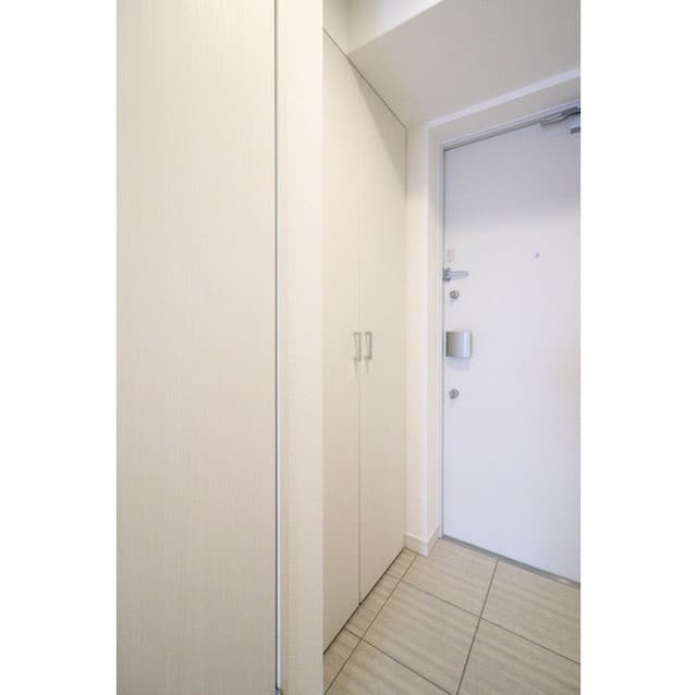 Room image 15