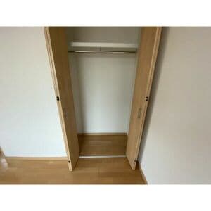 Room image 15