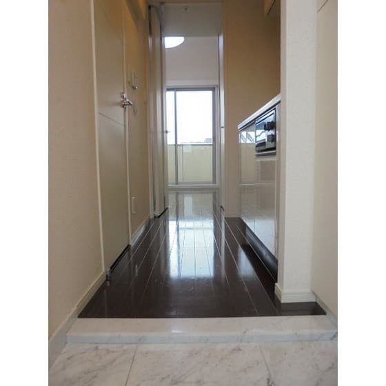 Room image 16