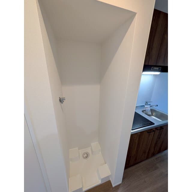 Room image 15