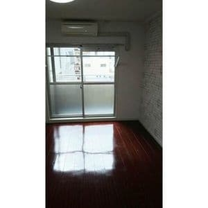 Room image 16