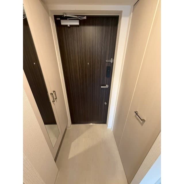 Room image 11