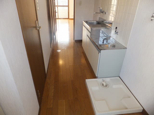 Room image 11