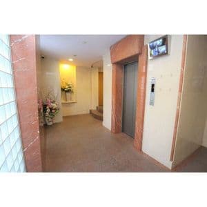 Room image 8