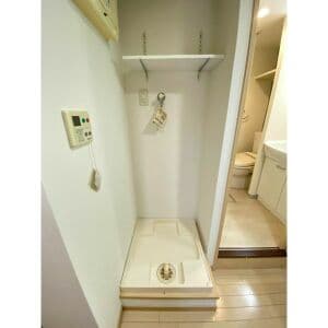 Room image 14