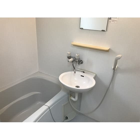 Room image 10