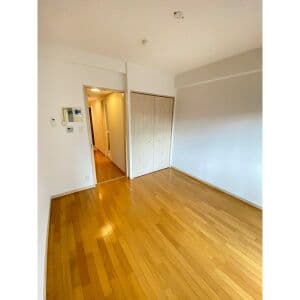 Room image 14