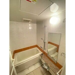 Room image 13