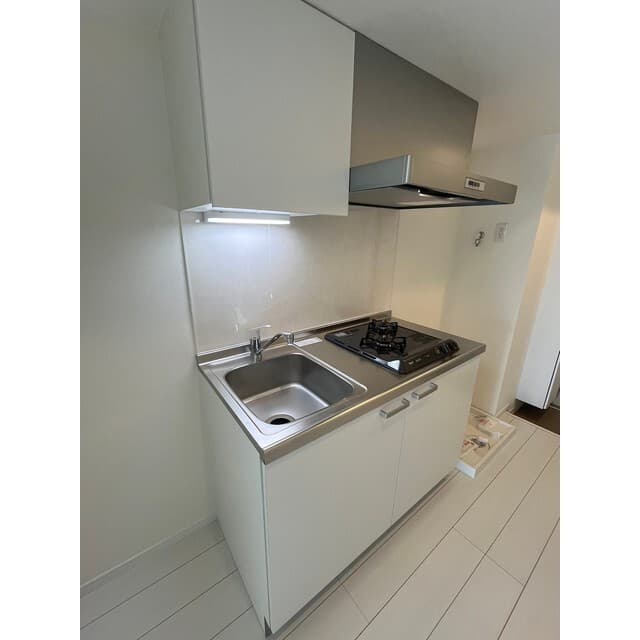 Room image 8