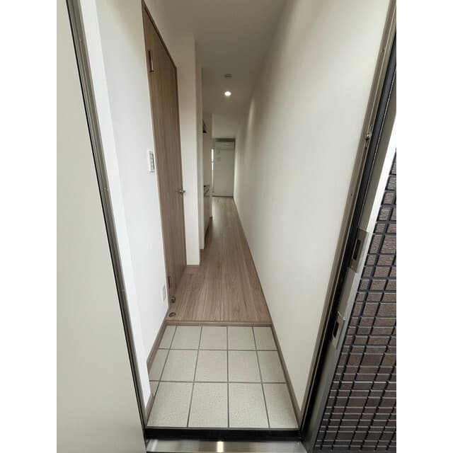 Room image 8