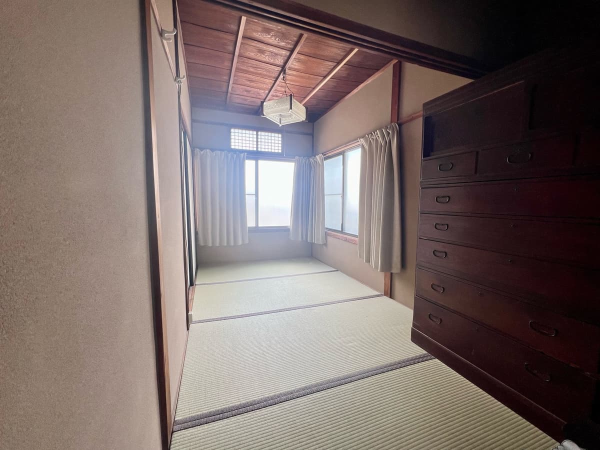 Room image 11