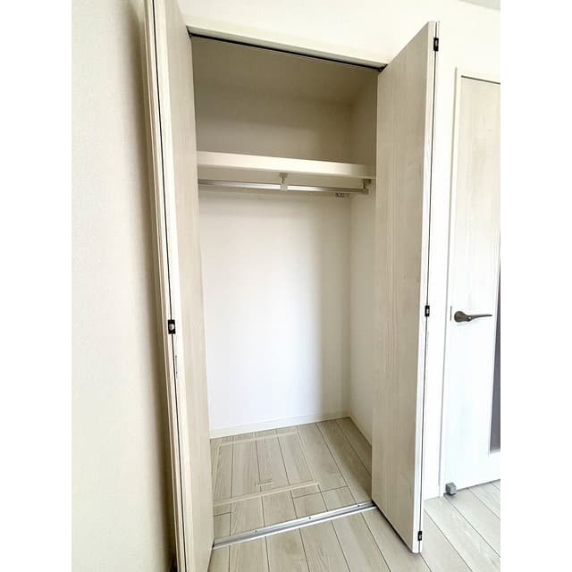 Room image 14
