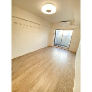 Room image 10
