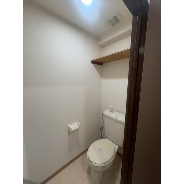 Room image 14