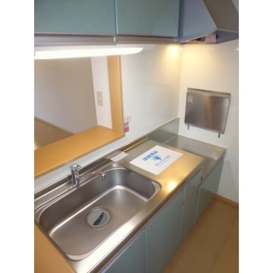 Room image 8