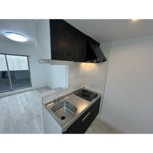 Room image 12