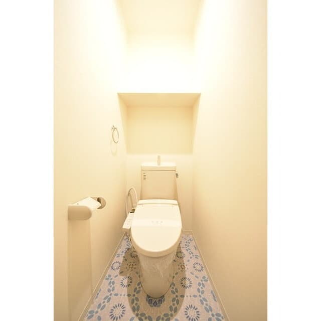 Room image 8