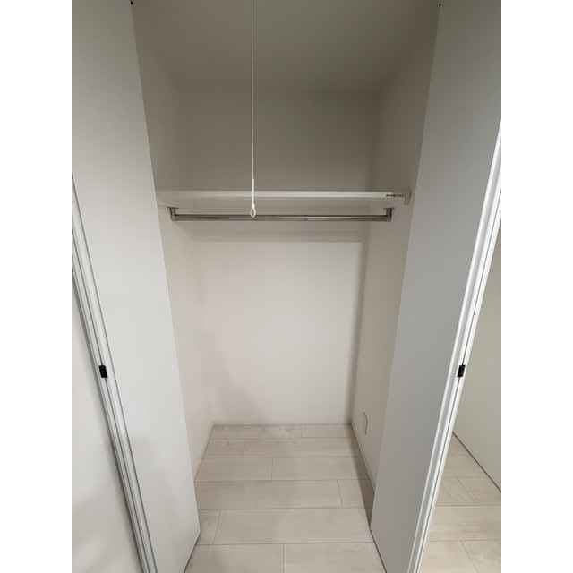 Room image 15