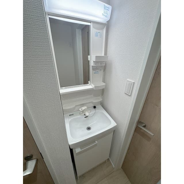 Room image 12