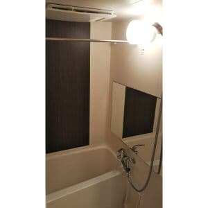 Room image 16