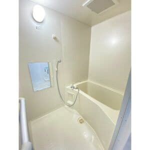 Room image 9