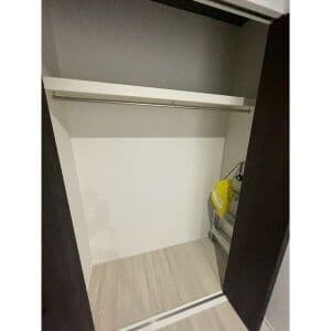 Room image 14
