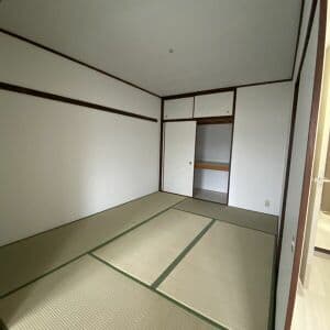 Room image 13