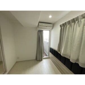 Room image 12