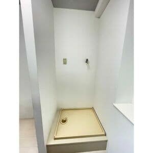 Room image 16