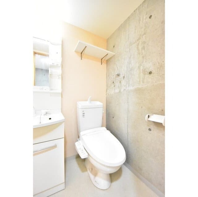 Room image 11