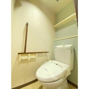 Room image 15