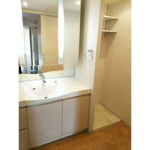 Room image 15