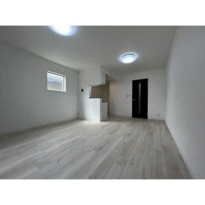 Room image 14