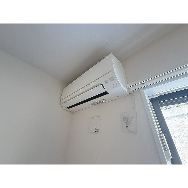 Room image 13
