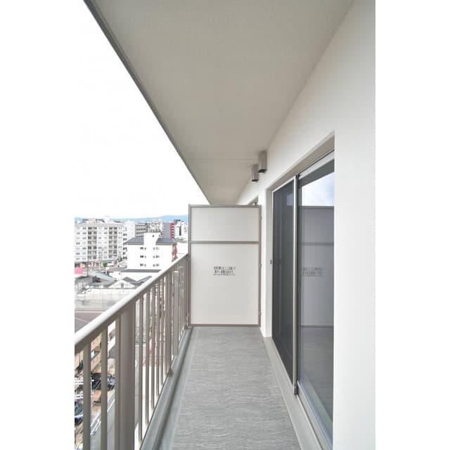 Room image 15