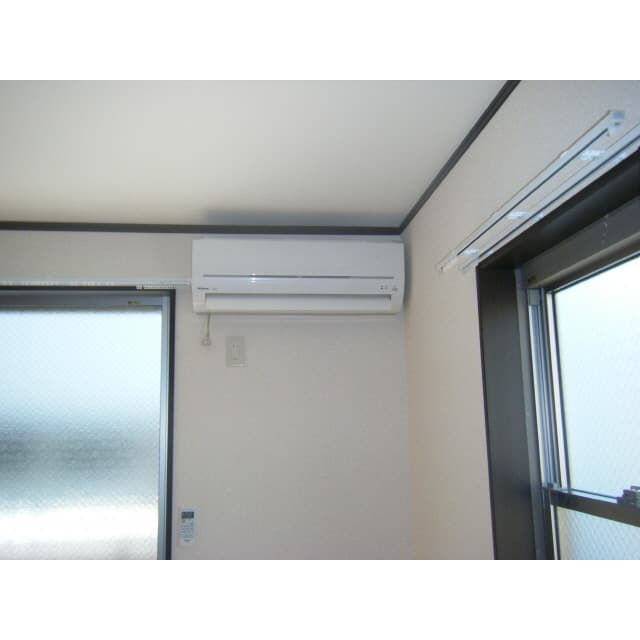 Room image 15