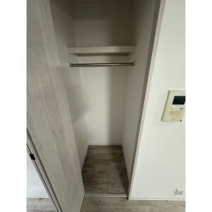 Room image 16