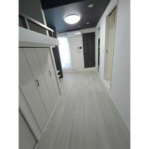 Room image 11