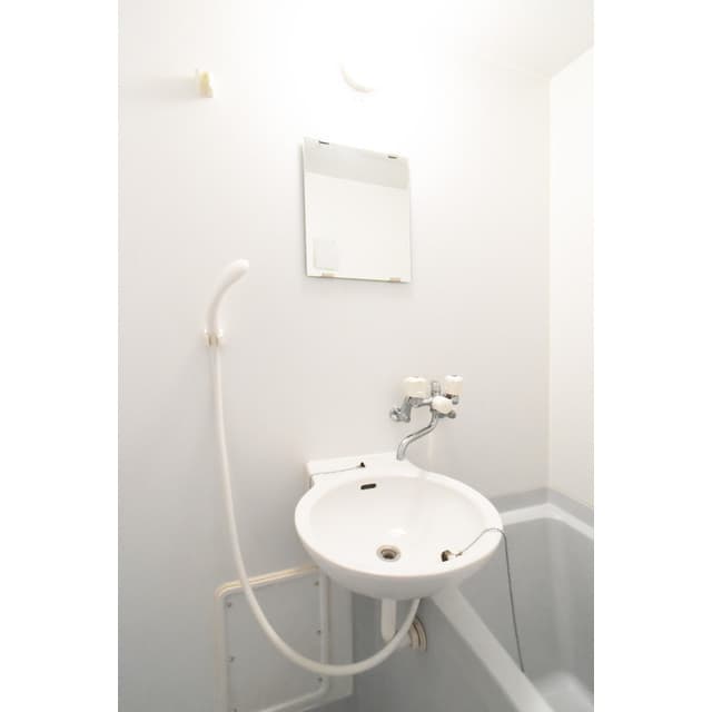 Room image 13